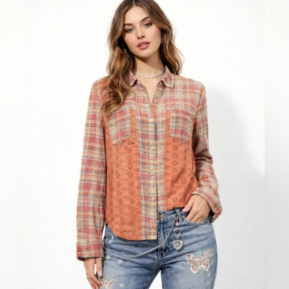 Miss Me Women’s SZ Small Plaid & Lace Button Down Shirt Long Sleeve Western Boho